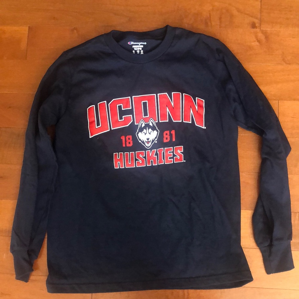 UConn shirt boys
